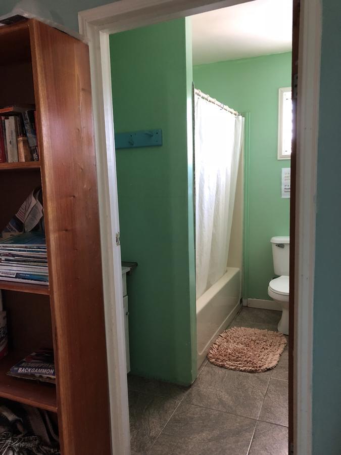 Lydia'S Guesthouse Placencia 외부 사진