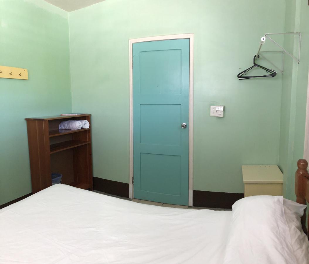 Lydia'S Guesthouse Placencia 외부 사진